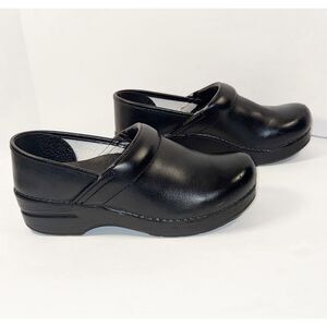 Dansko Professional Clogs Black Leather Comfort Slip On Nursing Mule Walk 37/7